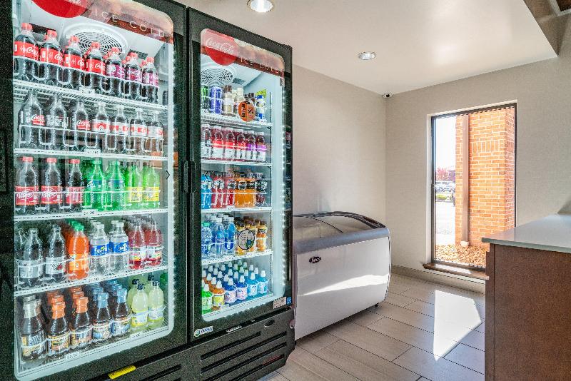 Holiday Inn Express & Suites Elkins By IHG image