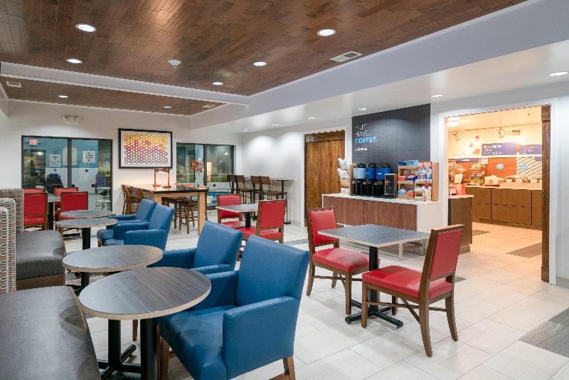 Holiday Inn Express & Suites Elkins By IHG image