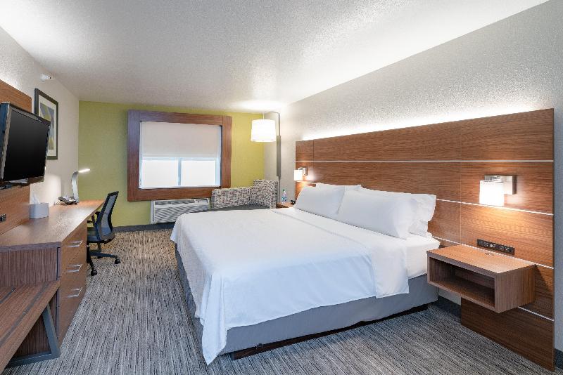 Holiday Inn Express & Suites Elkins By IHG image
