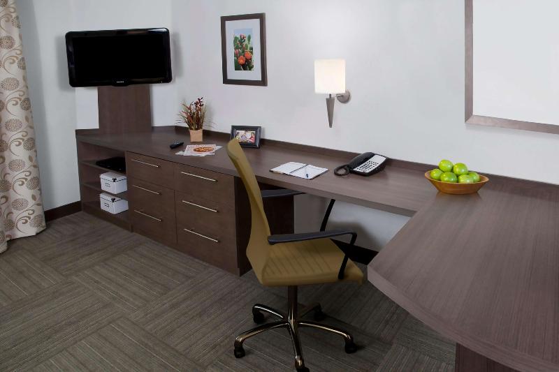 Sonesta Simply Suites Houston City Centre image