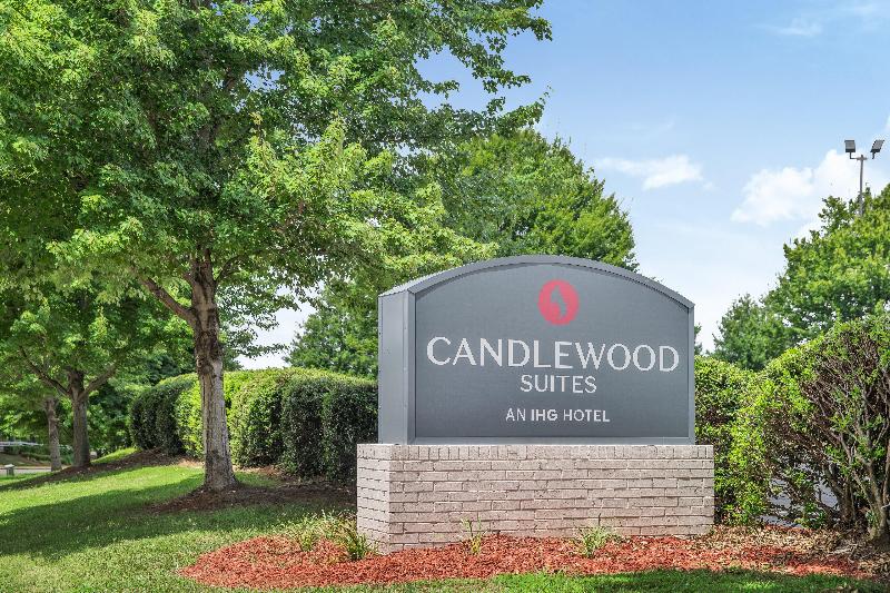 Candlewood Suites Huntersville Lake Norman Area image