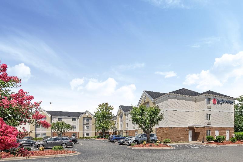 Candlewood Suites Huntersville Lake Norman Area image