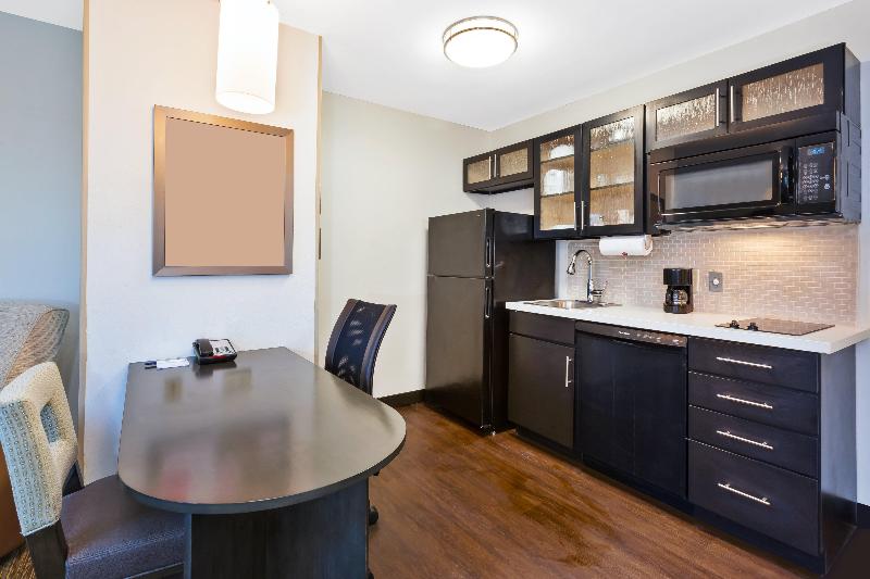 Candlewood Suites Huntersville Lake Norman Area image