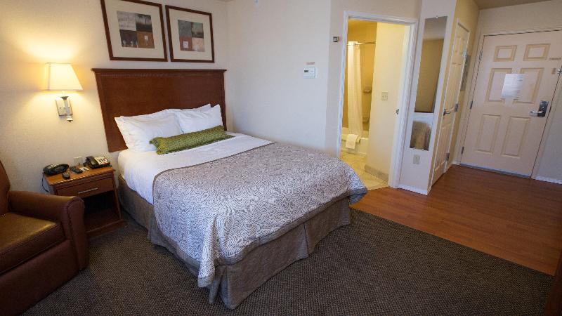 Candlewood Suites Joplin photo 19