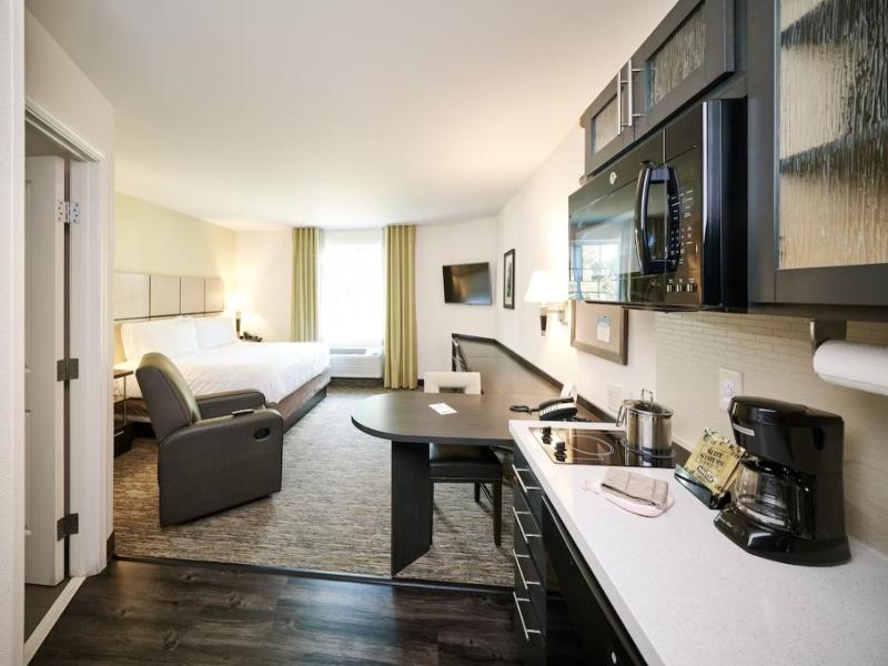 Candlewood Suites Lafayette By IHG image