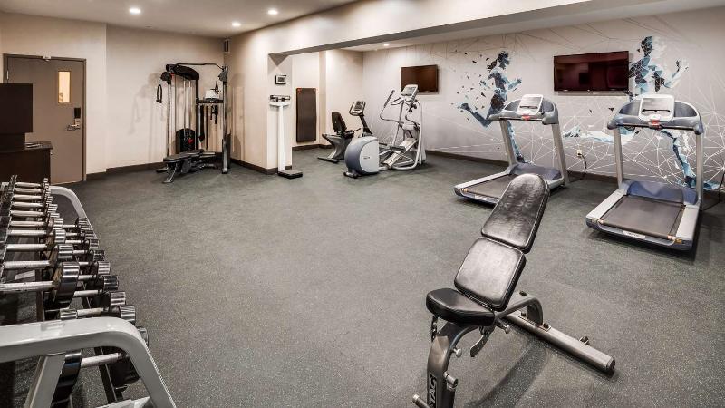 Best Western Plus Bourbonnais Hotel & Suites image