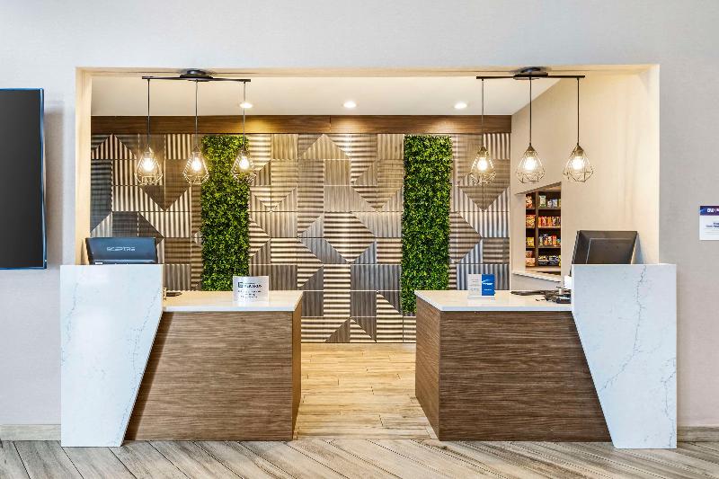 Best Western Plus Bourbonnais Hotel & Suites image