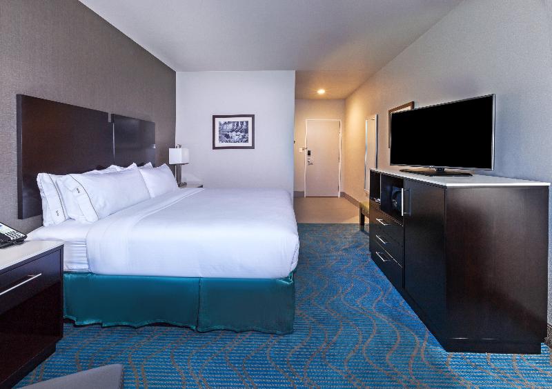 Holiday Inn Express & Suites Killeen - Fort Hood image