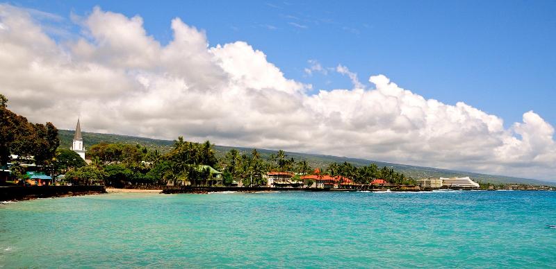 Holiday Inn Express and Suites Kailua Kona