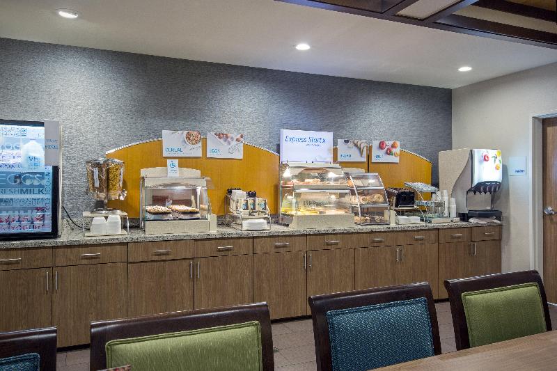 Holiday Inn Express and Suites Kailua Kona