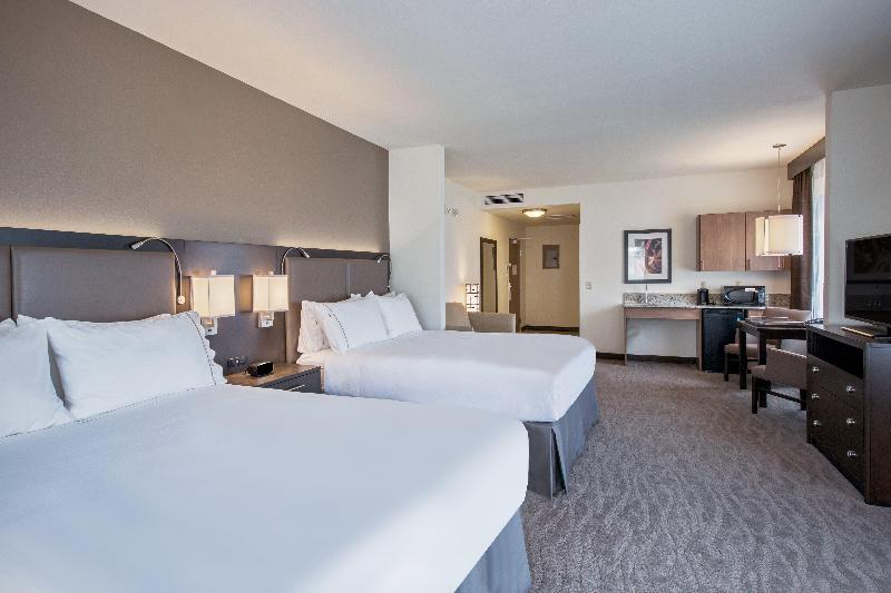 Holiday Inn Express and Suites Kailua Kona