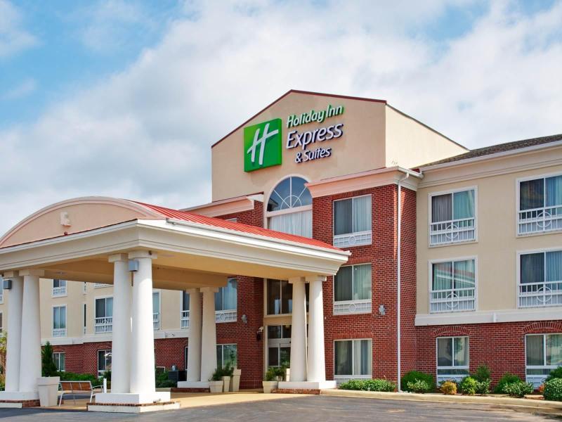 Holiday Inn Express and Suites Natchitoches