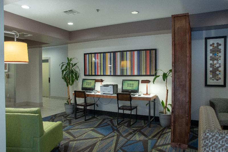 Holiday Inn Express and Suites Natchitoches