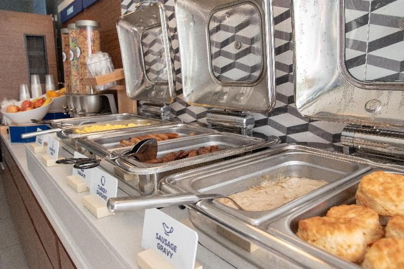 Holiday Inn Express and Suites Natchitoches image