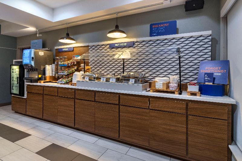 Holiday Inn Express and Suites Natchitoches image
