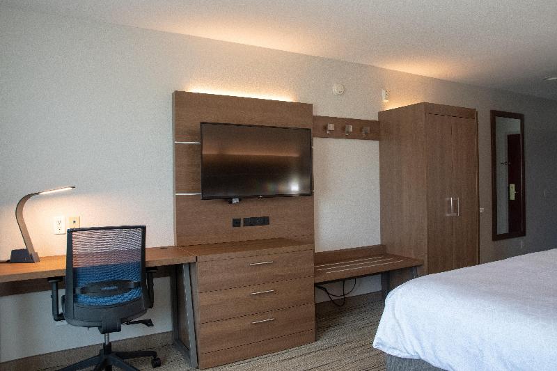Holiday Inn Express and Suites Natchitoches image