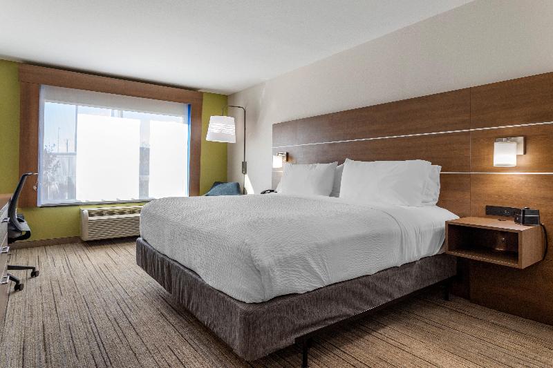 Holiday Inn Express and Suites Natchitoches image