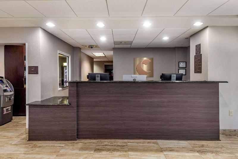 Comfort Suites near Birkdale Village- Huntersville image