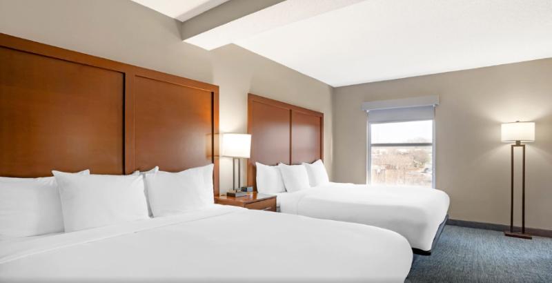 Comfort Suites near Birkdale Village- Huntersville image