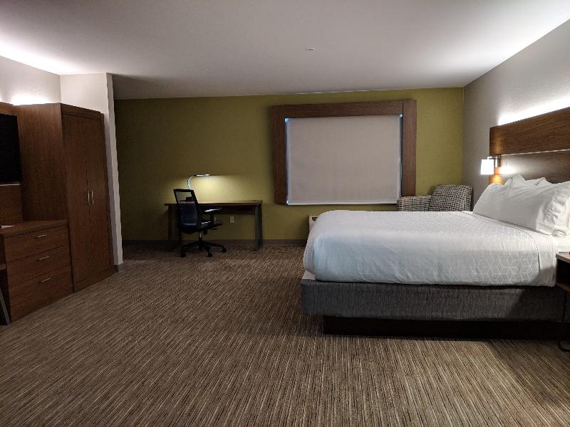 Holiday Inn Express and Suites Claypool Hill Richl image