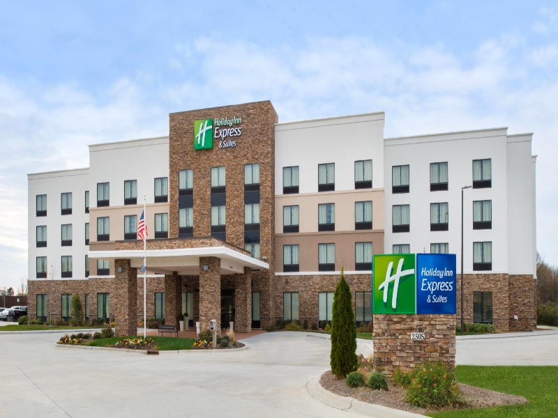 Holiday Inn Express and Suites Monroe, Monroe
