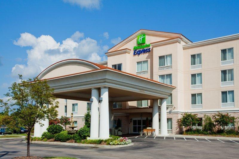 Holiday Inn Express and Suites Concord