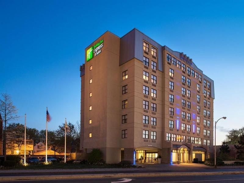 Hotel Holiday Inn Express and Suites Cambridge
