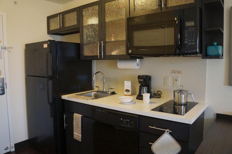 Candlewood Suites Harrisburg Hershey photo 13