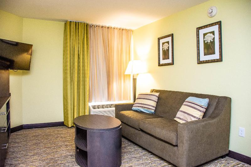Candlewood Suites Overland Park W 135th St. photo 22
