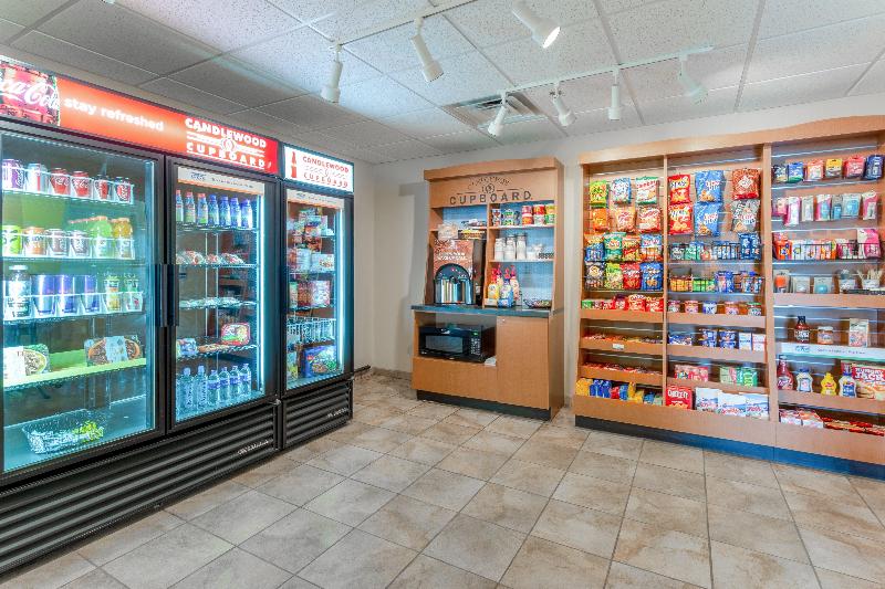 Candlewood Suites Minot image