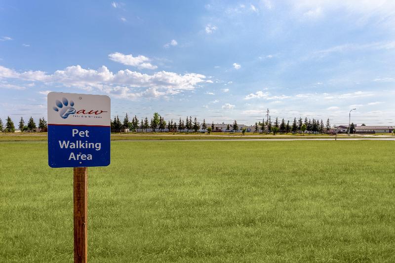 Candlewood Suites Minot image