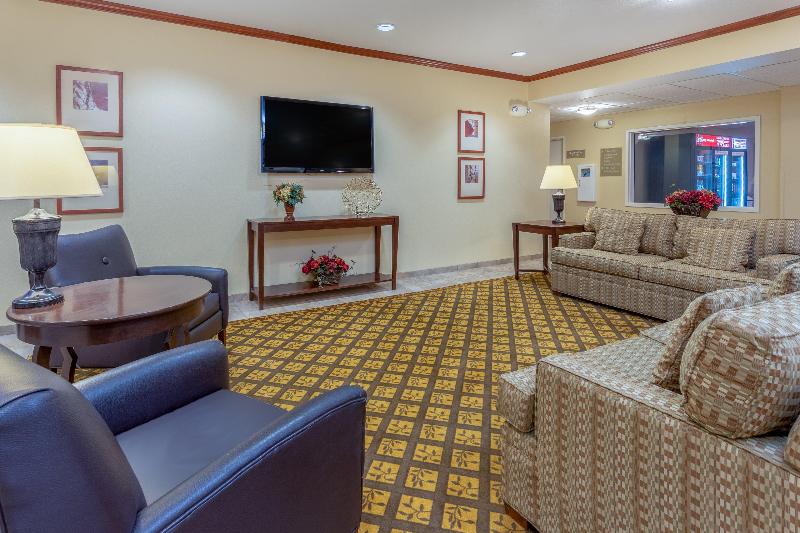 Candlewood Suites Minot image