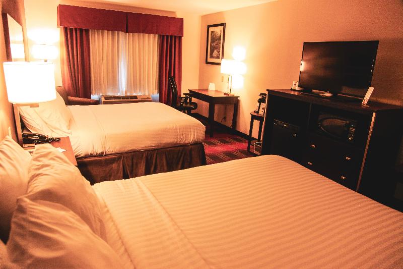 Holiday Inn Express and Suites La Vale Cumberland image