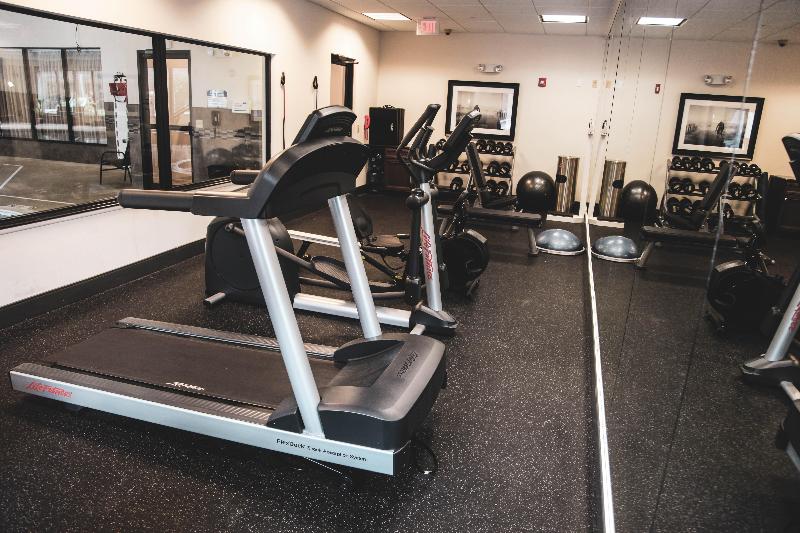 Holiday Inn Express and Suites La Vale Cumberland image