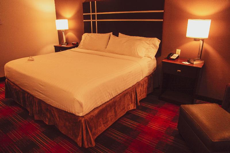 Holiday Inn Express and Suites La Vale Cumberland image