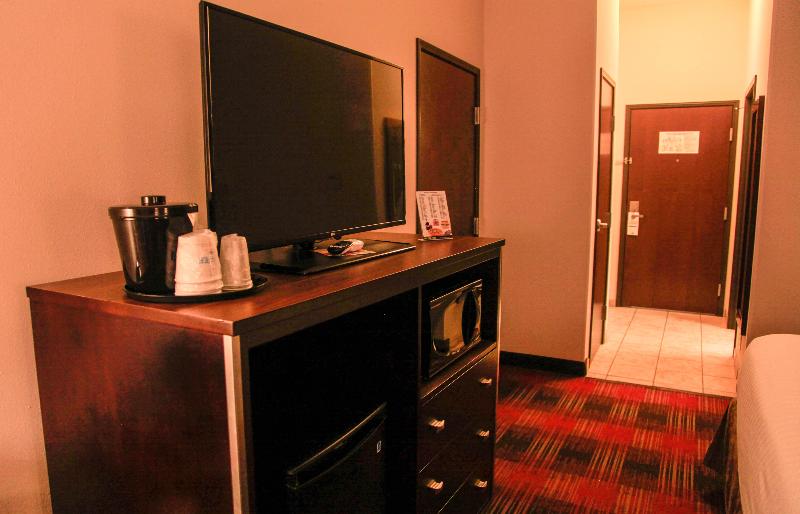 Holiday Inn Express and Suites La Vale Cumberland image