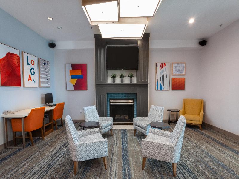 Holiday Inn Express and Suites Logan image