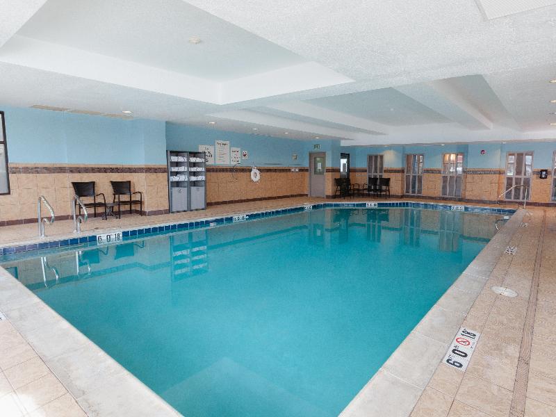 Holiday Inn Express and Suites Logan image