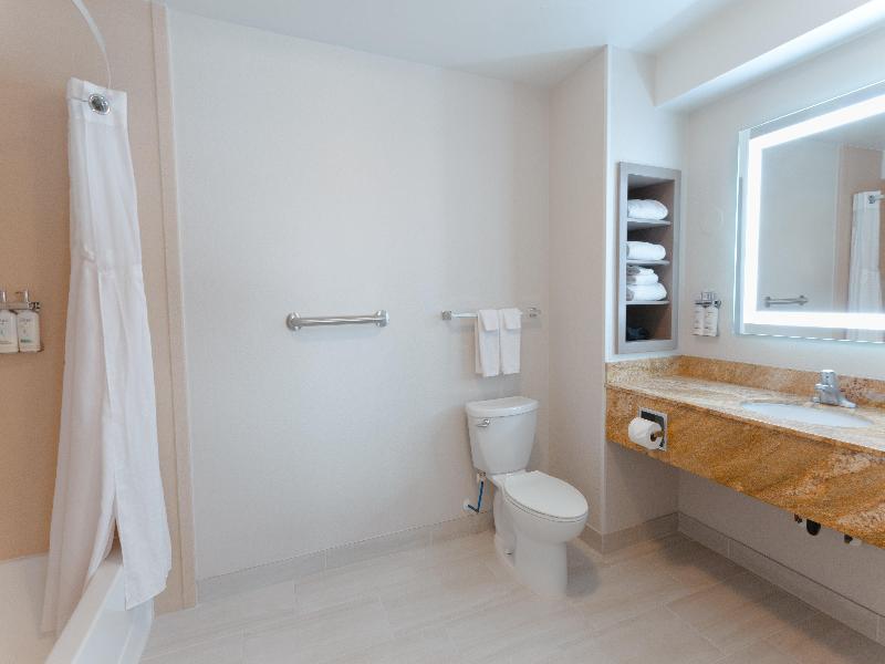 Holiday Inn Express and Suites Logan image