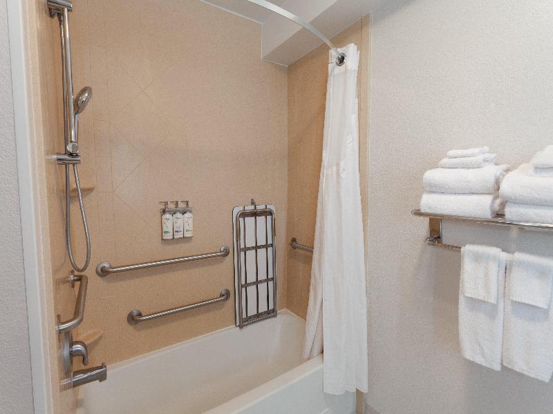 Holiday Inn Express and Suites Logan image