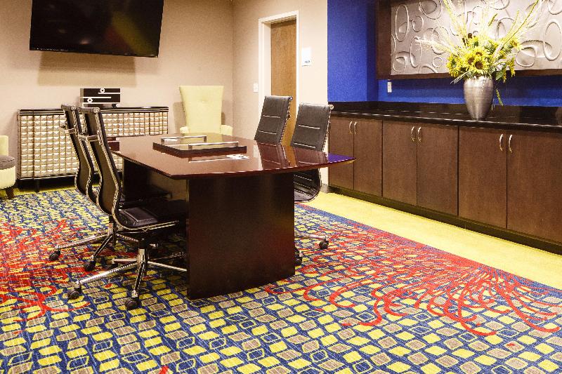 Holiday Inn Express & Suites El Reno By IHG image