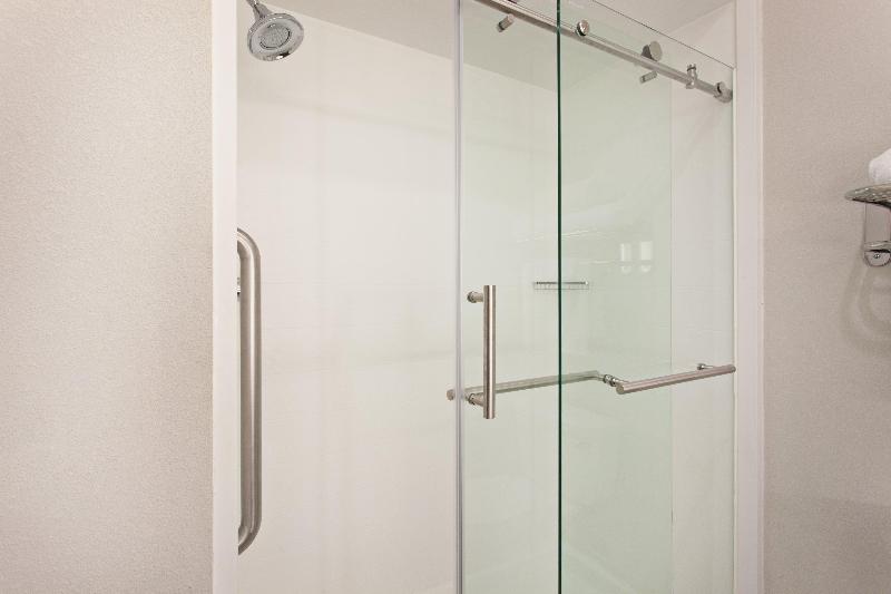 Holiday Inn Express and Suites Corona image