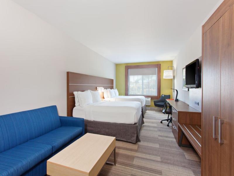 Holiday Inn Express and Suites Corona image