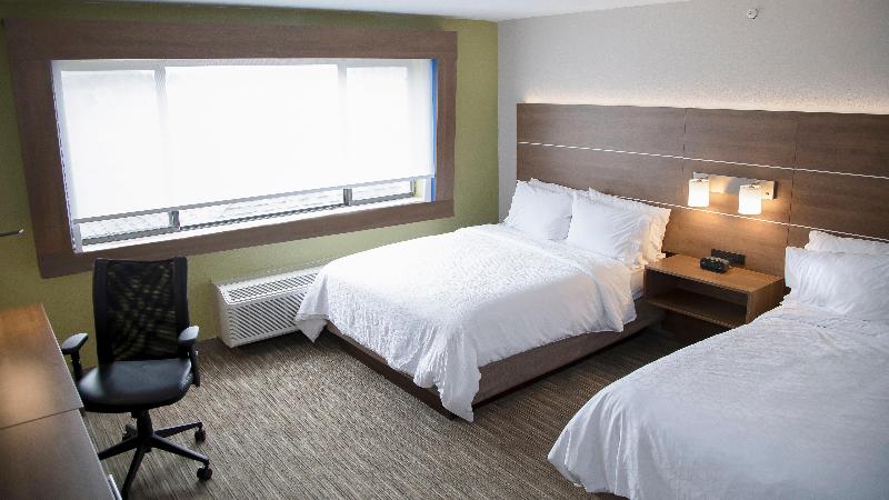 Holiday Inn Express and Suites Colorado Springs No image