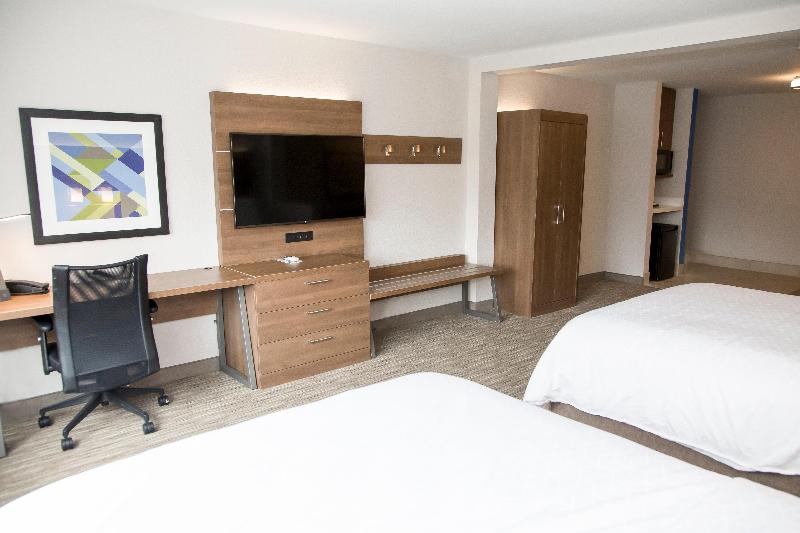 Holiday Inn Express and Suites Colorado Springs No image