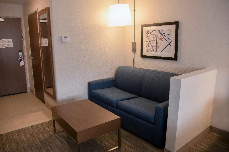 Holiday Inn Express and Suites Colorado Springs No image