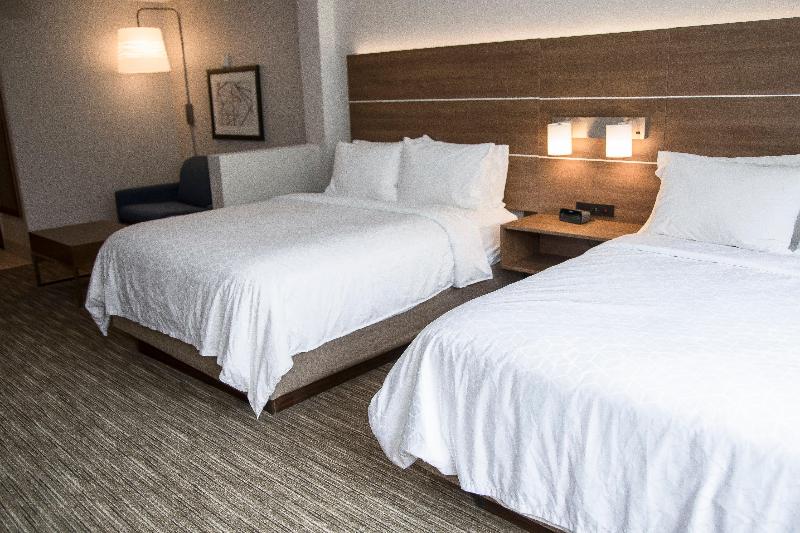 Holiday Inn Express and Suites Colorado Springs No image