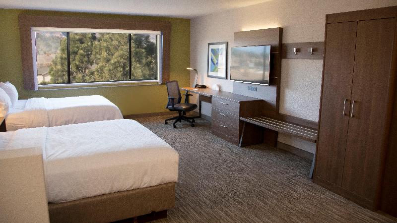 Holiday Inn Express and Suites Colorado Springs No image