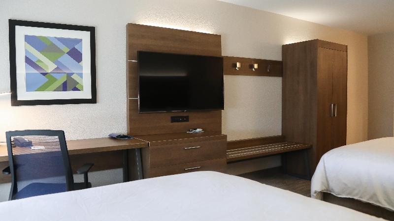 Holiday Inn Express and Suites Colorado Springs No image
