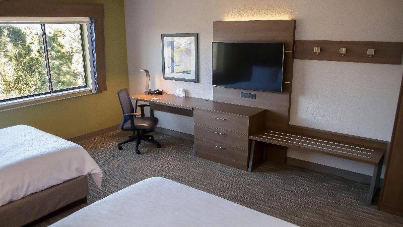 Holiday Inn Express and Suites Colorado Springs No image